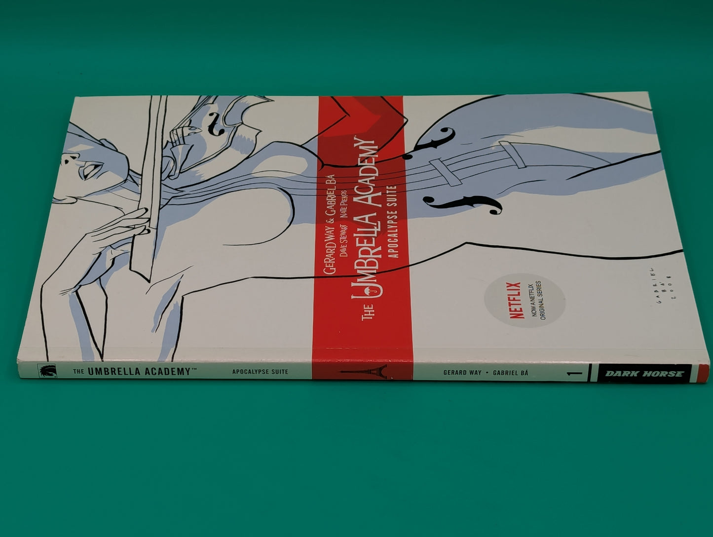 Umbrella Academy: Apocalypse Suite (2008) - Dark Horse TPB Collectibles:Comic Books & Memorabilia:Comics:Comics & Graphic Novels Unbranded