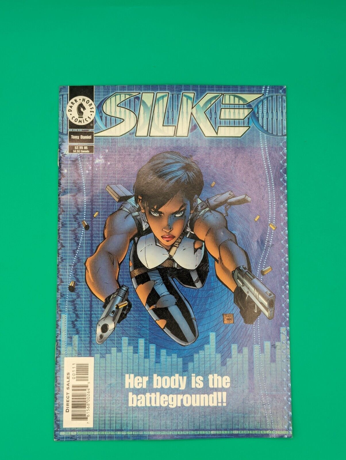 Silke #1 (2001) - Dark Horse Comics - VF/NM Collectibles:Comic Books & Memorabilia:Comics:Comics & Graphic Novels JJJambers Jamboree   