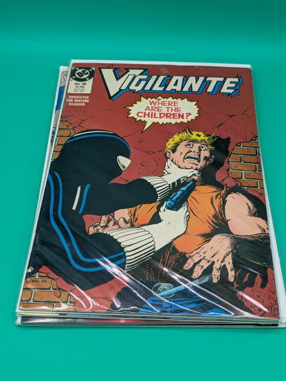 Modern Age Comics Lot (7) - DC In Excellent Condition See Pics For Titles Collectibles:Comic Books & Memorabilia:Comics:Comics & Graphic Novels JJJambers Jamboree   