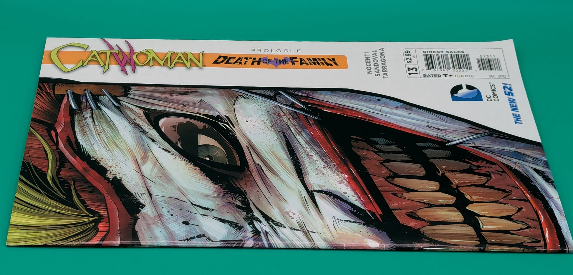 Catwoman, New 52: Death of the Family #13 - Prologue - DC Comic [Die Cut Cover] Collectibles:Comic Books & Memorabilia:Comics:Comics & Graphic Novels JJJambers Vintage Vault   