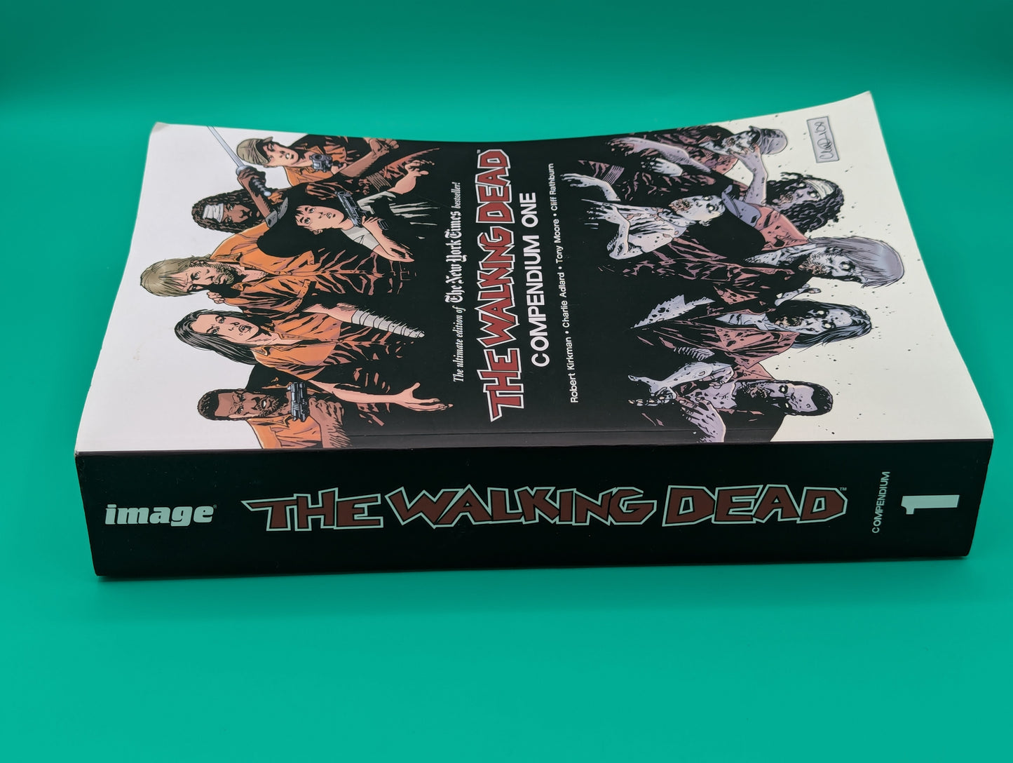 Walking Dead, The: Compendium 1 (2012) - Image TPB Collectibles:Comic Books & Memorabilia:Comics:Comics & Graphic Novels JJJambers Vintage Vault   